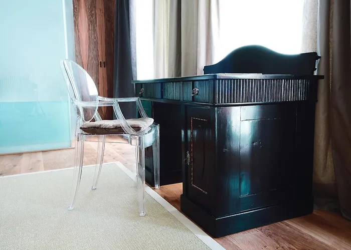 فندق Fruehstueckshotel Im Goldschmiedehaus غريسكيرخين